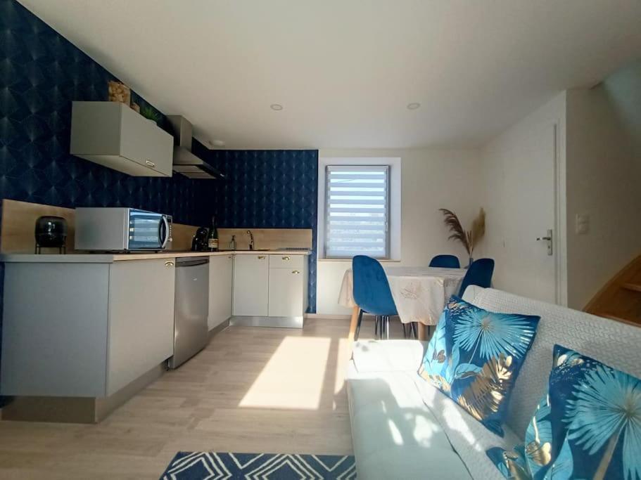 Appartement Independant La Tour Des Tuileries Aydoilles 外观 照片